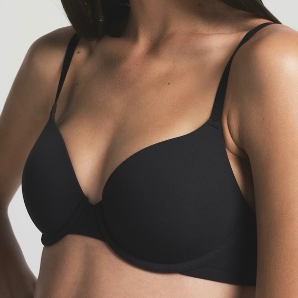 SKIMS Other - NWT – SKIMS (Size 30D) Fits Everybody T-Shirt Bra – Onyx